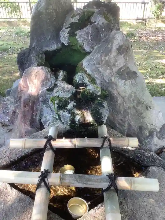 神明社(開明東沼)の手水舎
