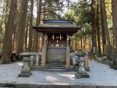 北口本宮冨士浅間神社の末社・摂社