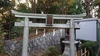 茅ヶ崎杉山神社の末社・摂社