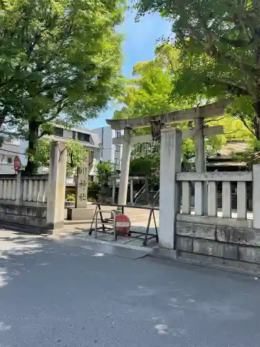 千住氷川神社の{uncategorized: "未分類", other: "その他", undefined: "問題あり", building: "その他建物", grave: "お墓", sacred_gate: "鳥居", guardian: "狛犬", statue: "像", buddha: "仏像", history: "歴史", nature: "自然", garden: "庭園", animal: "動物", pagoda: "塔", temizu: "手水舎", mountain_gate: "山門・神門", sanctuary: "本殿・本堂", subordinate: "末社・摂社", art: "芸術", scenery: "景色", jizo: "地蔵", ema: "絵馬", goshuin: "御朱印", omikuji: "おみくじ", items: "授与品その他", amulet: "お守り", goshuincho: "御朱印帳", eats: "食事", festival: "お祭り", votive_dance: "神楽", shichigosan: "七五三参", wedding: "結婚式", experience: "体験その他", initially: "初詣", around: "周辺", anti_infection: "感染症対策"}