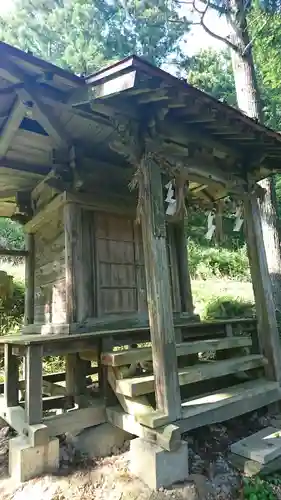 月山神社の本殿