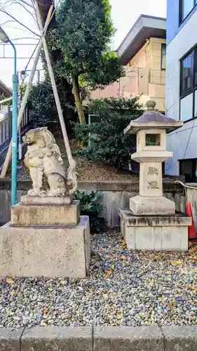 白金氷川神社の狛犬