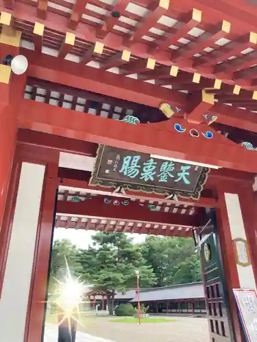 北海道護國神社の山門・神門