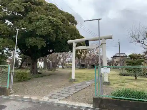 白幡神社の鳥居