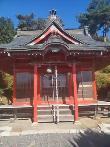三騎神社の本殿・本堂