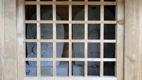 上札内神社の仏像