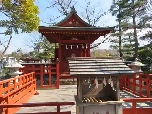 鶴岡八幡宮の末社