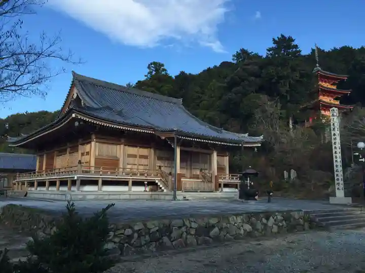 鏑射寺の本殿・本堂