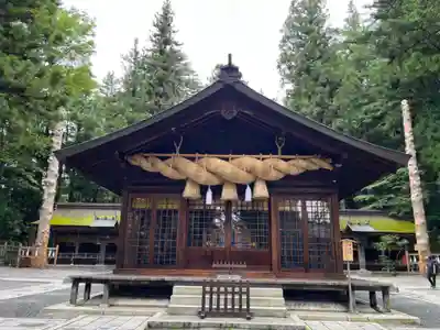 諏訪大社下社春宮の本殿・本堂