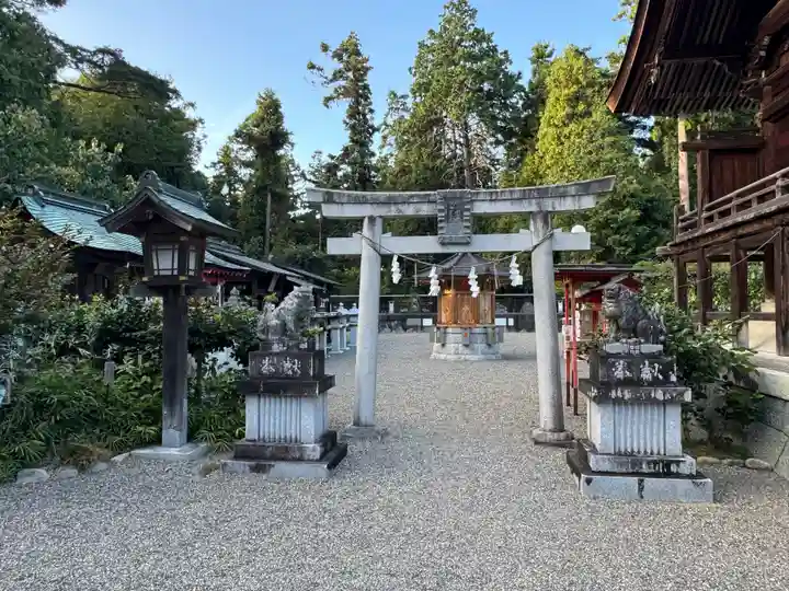 沙沙貴神社の末社・摂社