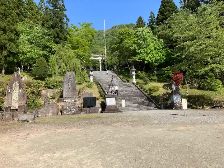 八海山尊神社のその他建物