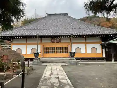 満昌寺の本殿・本堂