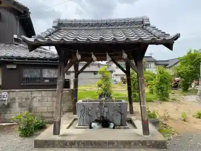  高鳥天満宮の{uncategorized: "未分類", other: "その他", undefined: "問題あり", building: "その他建物", grave: "お墓", sacred_gate: "鳥居", guardian: "狛犬", statue: "像", buddha: "仏像", history: "歴史", nature: "自然", garden: "庭園", animal: "動物", pagoda: "塔", temizu: "手水舎", mountain_gate: "山門・神門", sanctuary: "本殿・本堂", subordinate: "末社・摂社", art: "芸術", scenery: "景色", jizo: "地蔵", ema: "絵馬", goshuin: "御朱印", omikuji: "おみくじ", items: "授与品その他", amulet: "お守り", goshuincho: "御朱印帳", eats: "食事", festival: "お祭り", votive_dance: "神楽", shichigosan: "七五三参", wedding: "結婚式", experience: "体験その他", initially: "初詣", around: "周辺", anti_infection: "感染症対策"}