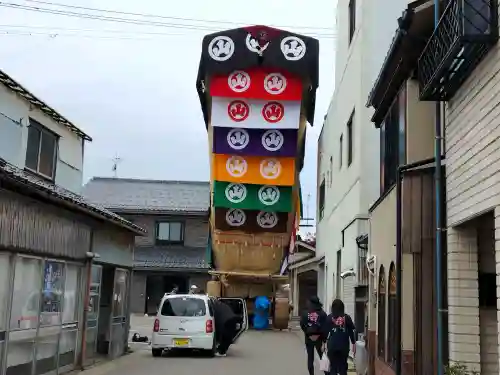 大地主神社の{uncategorized: "未分類", other: "その他", undefined: "問題あり", building: "その他建物", grave: "お墓", sacred_gate: "鳥居", guardian: "狛犬", statue: "像", buddha: "仏像", history: "歴史", nature: "自然", garden: "庭園", animal: "動物", pagoda: "塔", temizu: "手水舎", mountain_gate: "山門・神門", sanctuary: "本殿・本堂", subordinate: "末社・摂社", art: "芸術", scenery: "景色", jizo: "地蔵", ema: "絵馬", goshuin: "御朱印", omikuji: "おみくじ", items: "授与品その他", amulet: "お守り", goshuincho: "御朱印帳", eats: "食事", festival: "お祭り", votive_dance: "神楽", shichigosan: "七五三参", wedding: "結婚式", experience: "体験その他", initially: "初詣", around: "周辺", anti_infection: "感染症対策"}