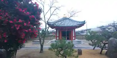 喜光寺の本殿・本堂