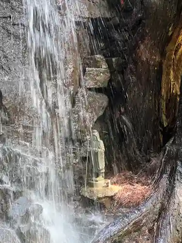 母の白滝神社(山梨県)