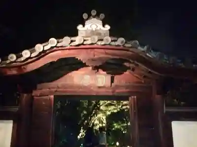 圓徳院の山門・神門