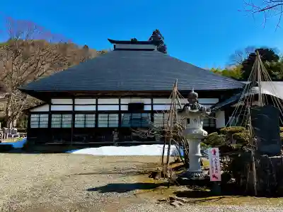 大龍寺の{uncategorized: "未分類", other: "その他", undefined: "問題あり", building: "その他建物", grave: "お墓", sacred_gate: "鳥居", guardian: "狛犬", statue: "像", buddha: "仏像", history: "歴史", nature: "自然", garden: "庭園", animal: "動物", pagoda: "塔", temizu: "手水舎", mountain_gate: "山門・神門", sanctuary: "本殿・本堂", subordinate: "末社・摂社", art: "芸術", scenery: "景色", jizo: "地蔵", ema: "絵馬", goshuin: "御朱印", omikuji: "おみくじ", items: "授与品その他", amulet: "お守り", goshuincho: "御朱印帳", eats: "食事", festival: "お祭り", votive_dance: "神楽", shichigosan: "七五三参", wedding: "結婚式", experience: "体験その他", initially: "初詣", around: "周辺", anti_infection: "感染症対策"}