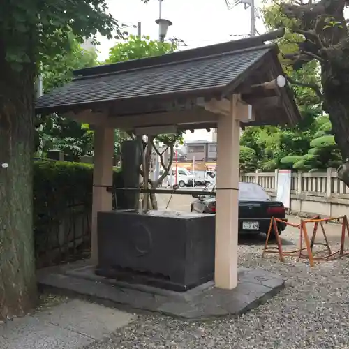 白鬚神社の手水舎