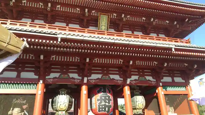 浅草寺の山門・神門