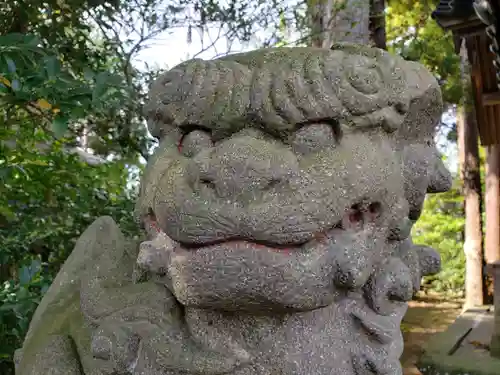 諏訪神社の狛犬