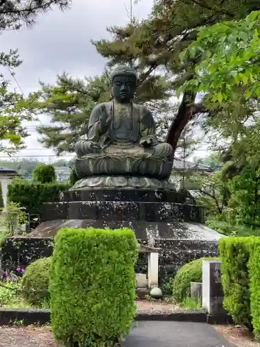 甲斐善光寺の{uncategorized: "未分類", other: "その他", undefined: "問題あり", building: "その他建物", grave: "お墓", sacred_gate: "鳥居", guardian: "狛犬", statue: "像", buddha: "仏像", history: "歴史", nature: "自然", garden: "庭園", animal: "動物", pagoda: "塔", temizu: "手水舎", mountain_gate: "山門・神門", sanctuary: "本殿・本堂", subordinate: "末社・摂社", art: "芸術", scenery: "景色", jizo: "地蔵", ema: "絵馬", goshuin: "御朱印", omikuji: "おみくじ", items: "授与品その他", amulet: "お守り", goshuincho: "御朱印帳", eats: "食事", festival: "お祭り", votive_dance: "神楽", shichigosan: "七五三参", wedding: "結婚式", experience: "体験その他", initially: "初詣", around: "周辺", anti_infection: "感染症対策"}