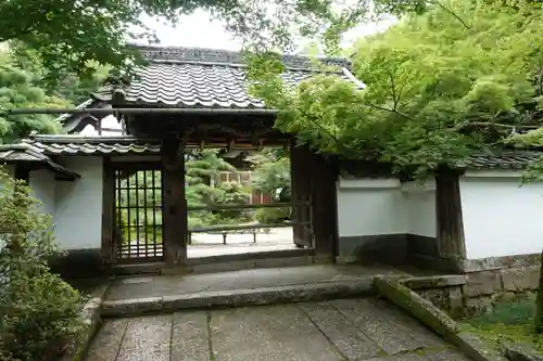 石山寺の末社