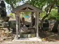 泊稲荷神社の手水舎