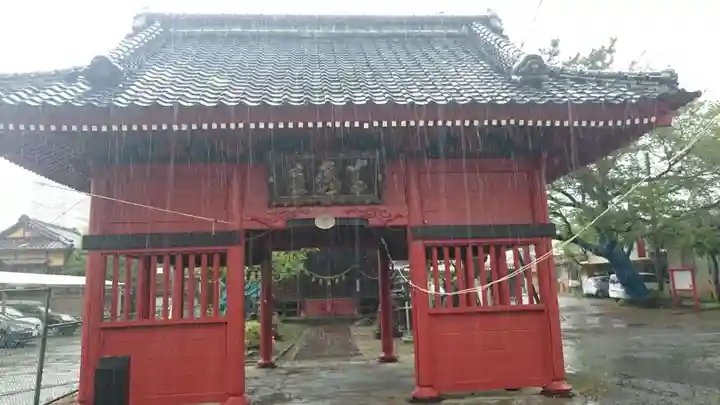 青梅神社の山門・神門