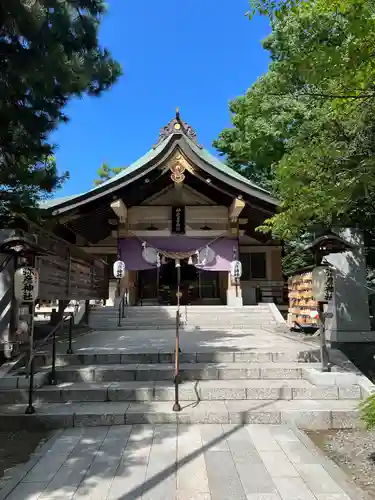 彌彦神社　(伊夜日子神社)の本殿・本堂