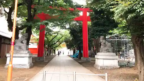 花園神社の鳥居