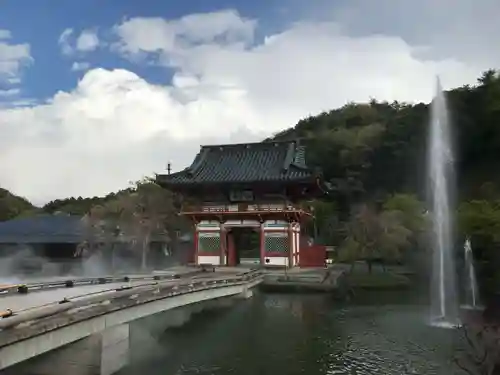 勝尾寺の山門