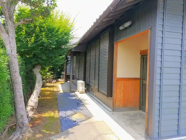 阿弥陀寺の本殿・本堂