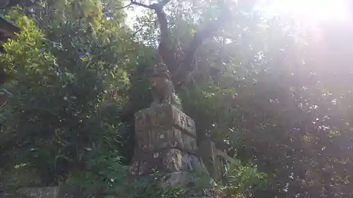 新井神社の狛犬