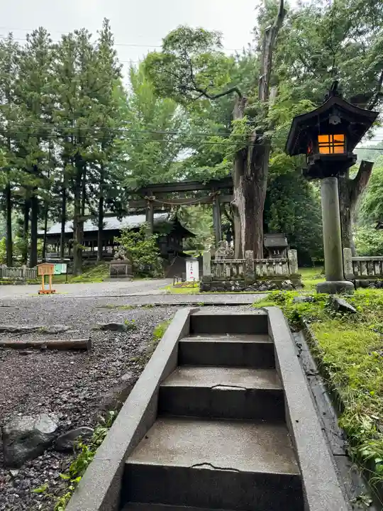 諏訪大社上社前宮(長野県)