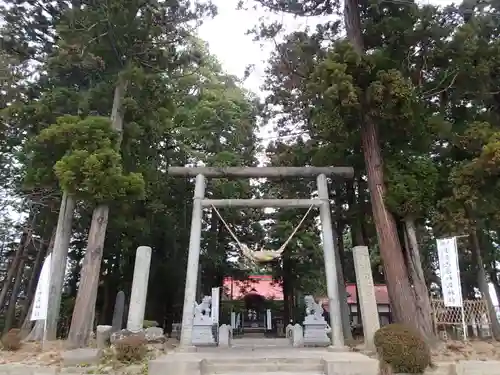 宇奈己呂和気神社の鳥居