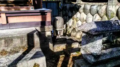 神明生田神社の末社