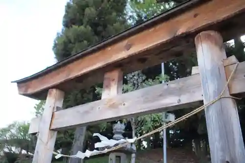 金鑚神社の鳥居