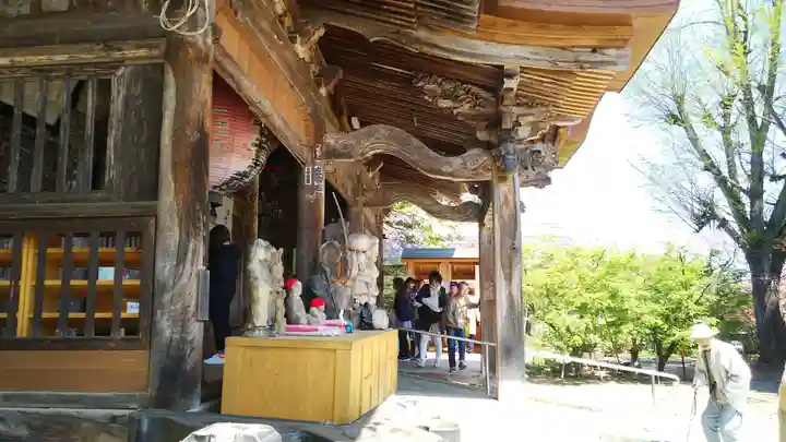 弘安寺の本殿・本堂