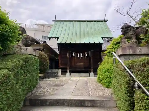 葛原神社の{uncategorized: "未分類", other: "その他", undefined: "問題あり", building: "その他建物", grave: "お墓", sacred_gate: "鳥居", guardian: "狛犬", statue: "像", buddha: "仏像", history: "歴史", nature: "自然", garden: "庭園", animal: "動物", pagoda: "塔", temizu: "手水舎", mountain_gate: "山門・神門", sanctuary: "本殿・本堂", subordinate: "末社・摂社", art: "芸術", scenery: "景色", jizo: "地蔵", ema: "絵馬", goshuin: "御朱印", omikuji: "おみくじ", items: "授与品その他", amulet: "お守り", goshuincho: "御朱印帳", eats: "食事", festival: "お祭り", votive_dance: "神楽", shichigosan: "七五三参", wedding: "結婚式", experience: "体験その他", initially: "初詣", around: "周辺", anti_infection: "感染症対策"}