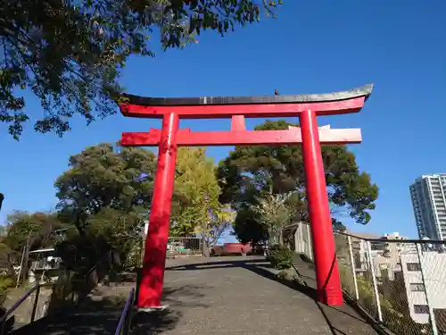 （芝生）浅間神社の鳥居