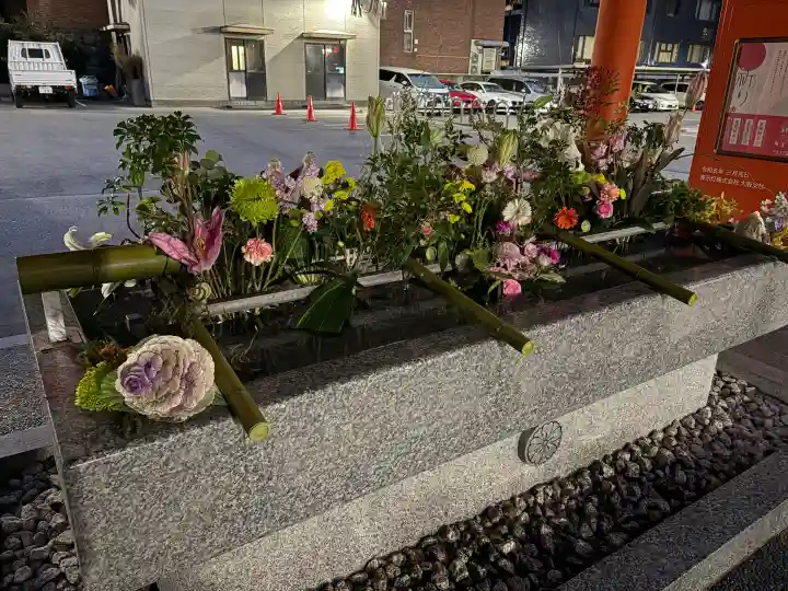 生田神社の{uncategorized: "未分類", other: "その他", undefined: "問題あり", building: "その他建物", grave: "お墓", sacred_gate: "鳥居", guardian: "狛犬", statue: "像", buddha: "仏像", history: "歴史", nature: "自然", garden: "庭園", animal: "動物", pagoda: "塔", temizu: "手水舎", mountain_gate: "山門・神門", sanctuary: "本殿・本堂", subordinate: "末社・摂社", art: "芸術", scenery: "景色", jizo: "地蔵", ema: "絵馬", goshuin: "御朱印", omikuji: "おみくじ", items: "授与品その他", amulet: "お守り", goshuincho: "御朱印帳", eats: "食事", festival: "お祭り", votive_dance: "神楽", shichigosan: "七五三参", wedding: "結婚式", experience: "体験その他", initially: "初詣", around: "周辺", anti_infection: "感染症対策"}