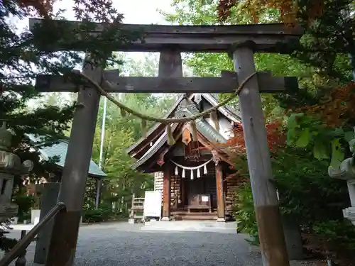 平岸天満宮・太平山三吉神社の鳥居