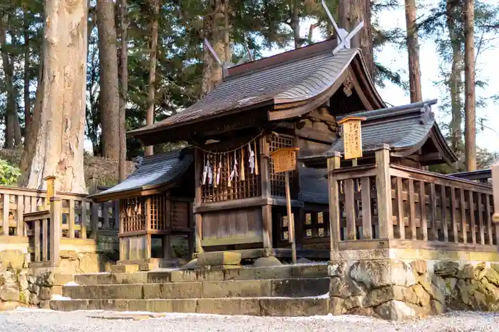 諏訪大社下社秋宮(長野県)