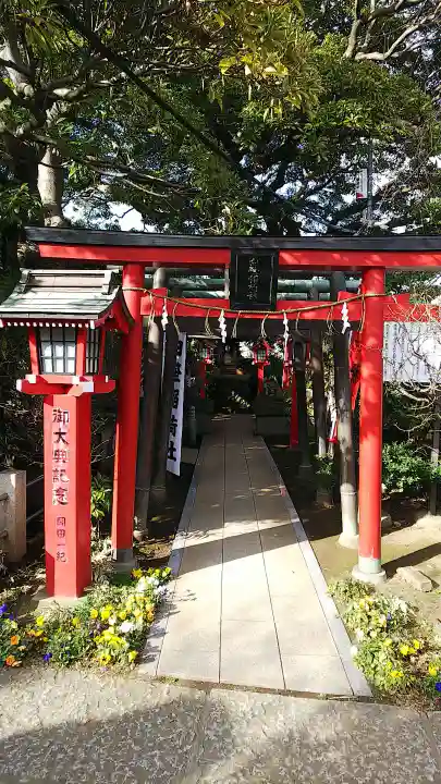 岡村天満宮の末社・摂社