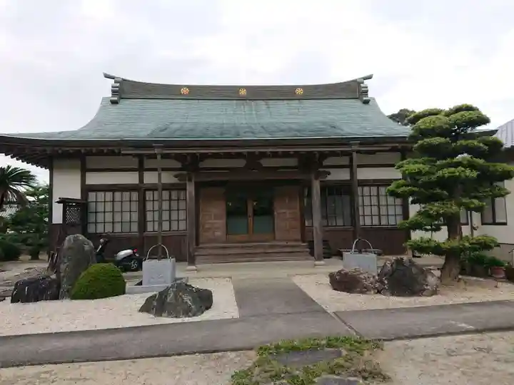 本興寺の本殿・本堂