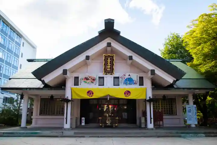 善知鳥神社の本殿・本堂