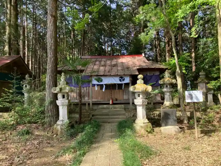 新里今宮神社の{uncategorized: "未分類", other: "その他", undefined: "問題あり", building: "その他建物", grave: "お墓", sacred_gate: "鳥居", guardian: "狛犬", statue: "像", buddha: "仏像", history: "歴史", nature: "自然", garden: "庭園", animal: "動物", pagoda: "塔", temizu: "手水舎", mountain_gate: "山門・神門", sanctuary: "本殿・本堂", subordinate: "末社・摂社", art: "芸術", scenery: "景色", jizo: "地蔵", ema: "絵馬", goshuin: "御朱印", omikuji: "おみくじ", items: "授与品その他", amulet: "お守り", goshuincho: "御朱印帳", eats: "食事", festival: "お祭り", votive_dance: "神楽", shichigosan: "七五三参", wedding: "結婚式", experience: "体験その他", initially: "初詣", around: "周辺", anti_infection: "感染症対策"}