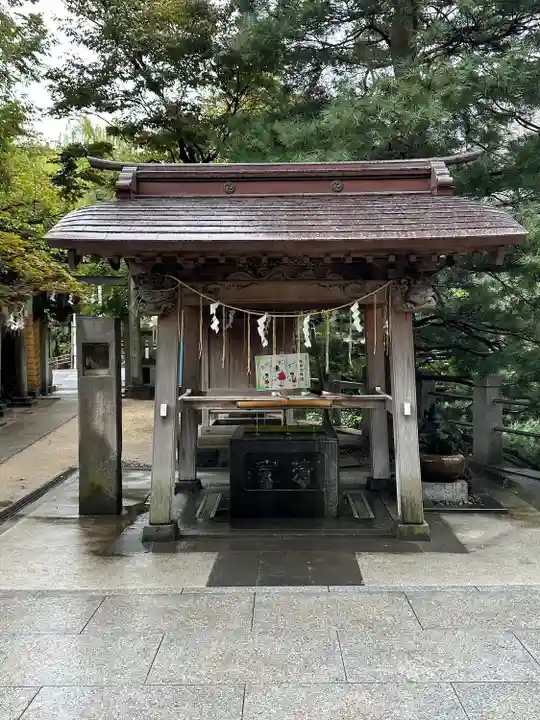 松戸神社の手水舎
