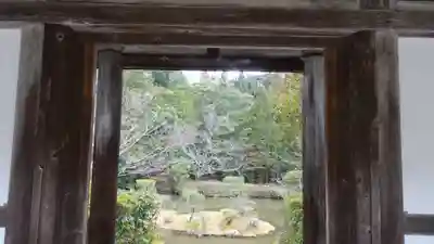 円成寺の山門・神門